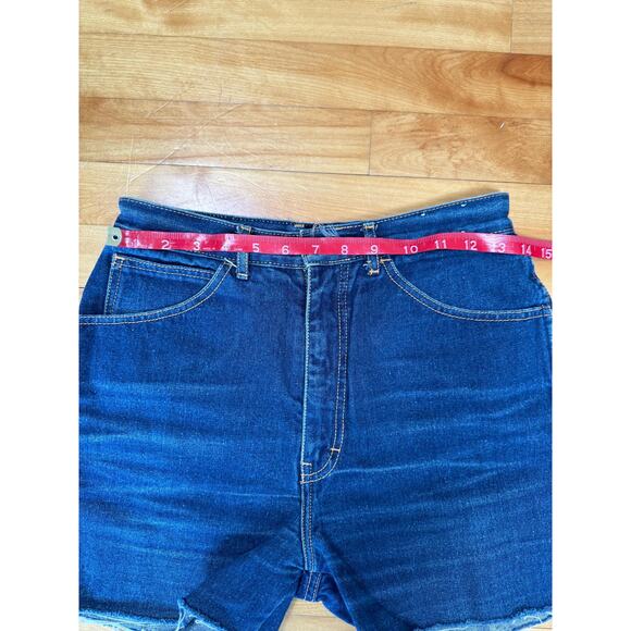 Vintage Jean Shorts, Brittania Cutoffs Medium Dark Wash, W27", USA 80s 90s Denim - Picture 7 of 9